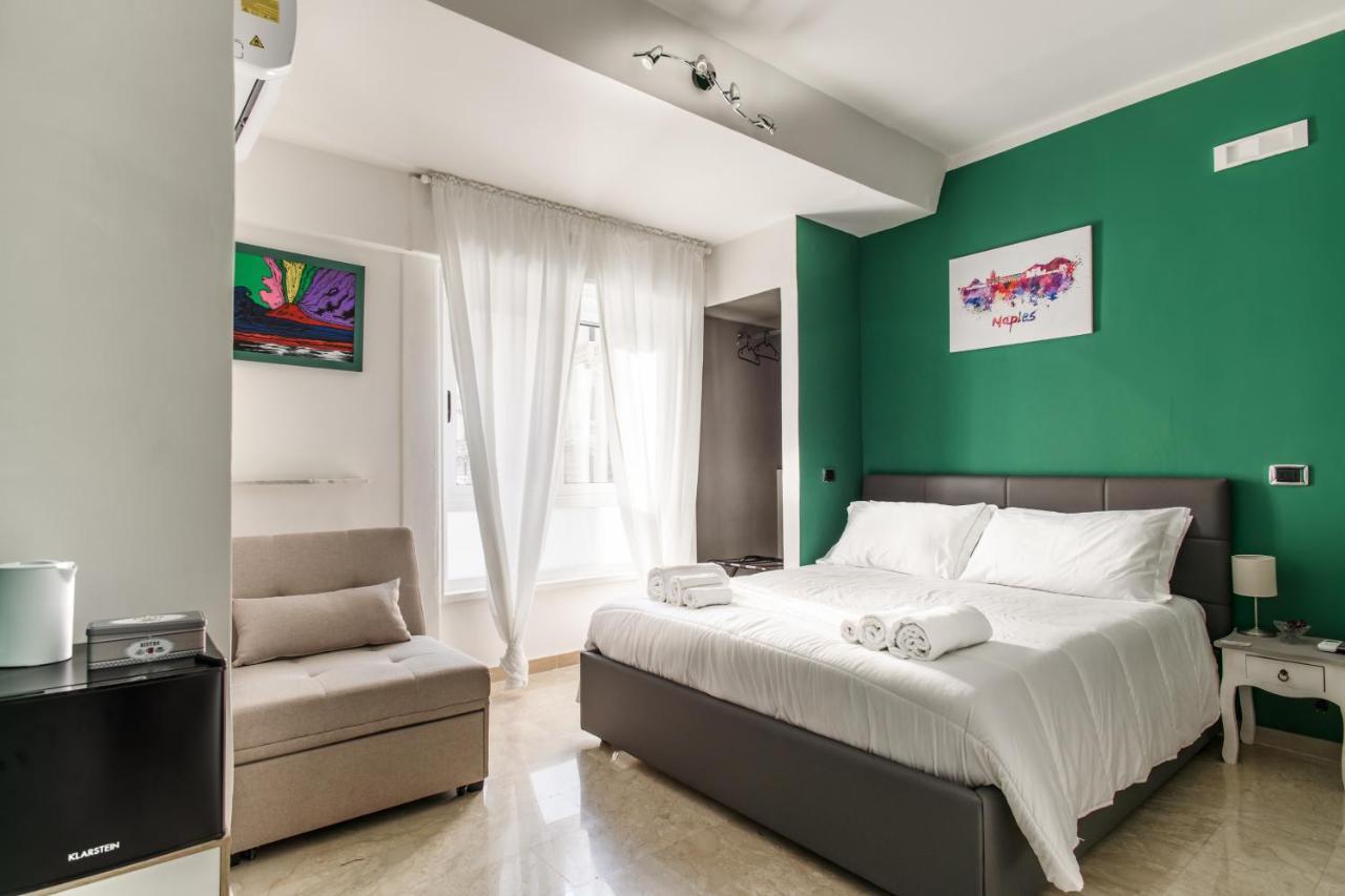 Borgo Santa Lucia B&B Naples Exterior photo